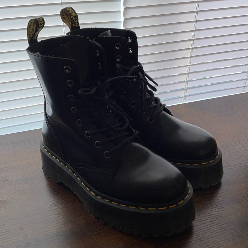 BLACK JADON SMOOTH LEATHER PLATFORM BOOTS - US WOMEN 7 / US MEN 6